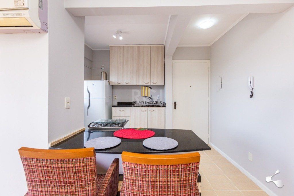 apartamento de 1 quarto no 7º andar - com garagem.