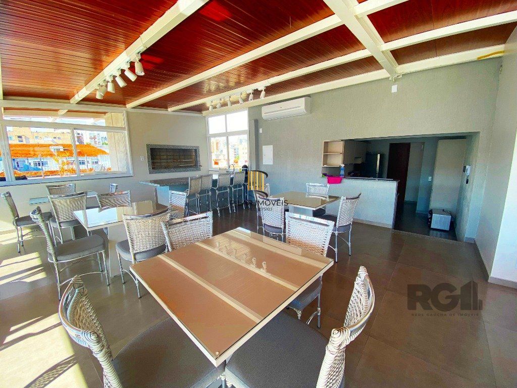 Apartamento de 03 dormitórios no bairro Santa Cecilia em Porto Alegre