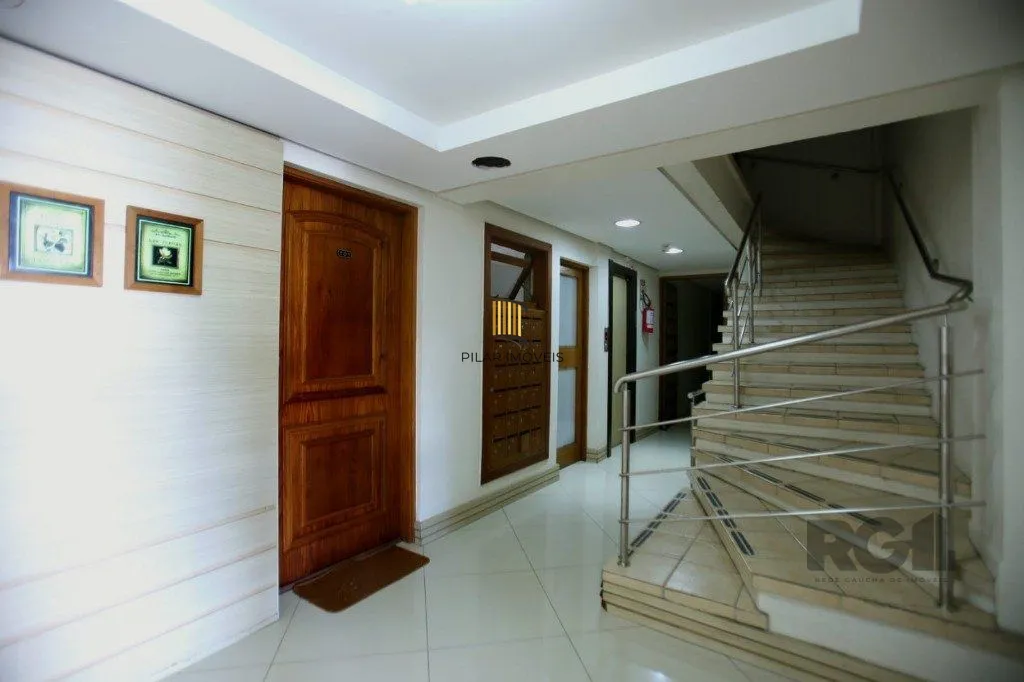 Apartamento, 2 Quartos, 2 Vagas, Bairro Petrópolis