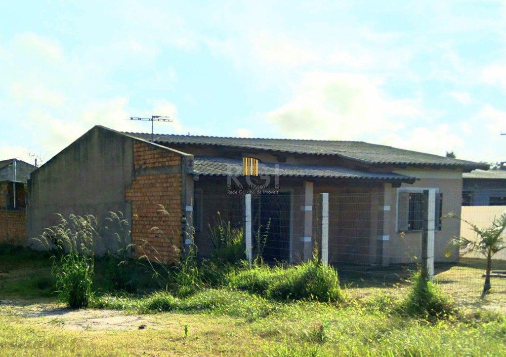 Casa para Venda - 107m², 3 dormitórios, 1 vaga - Centro