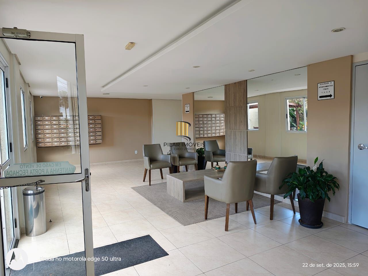 Apartamento 3 quartos, com garagem.