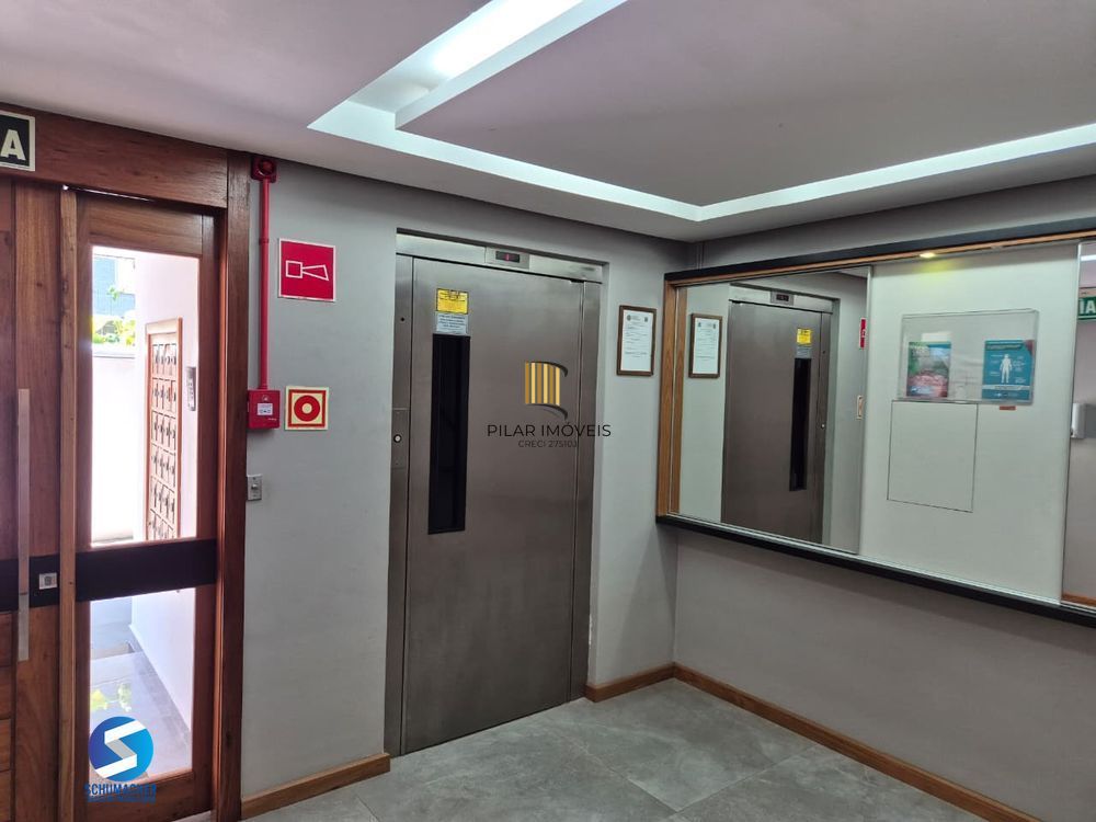 Apartamento 02 dormitórios no Menino Deus