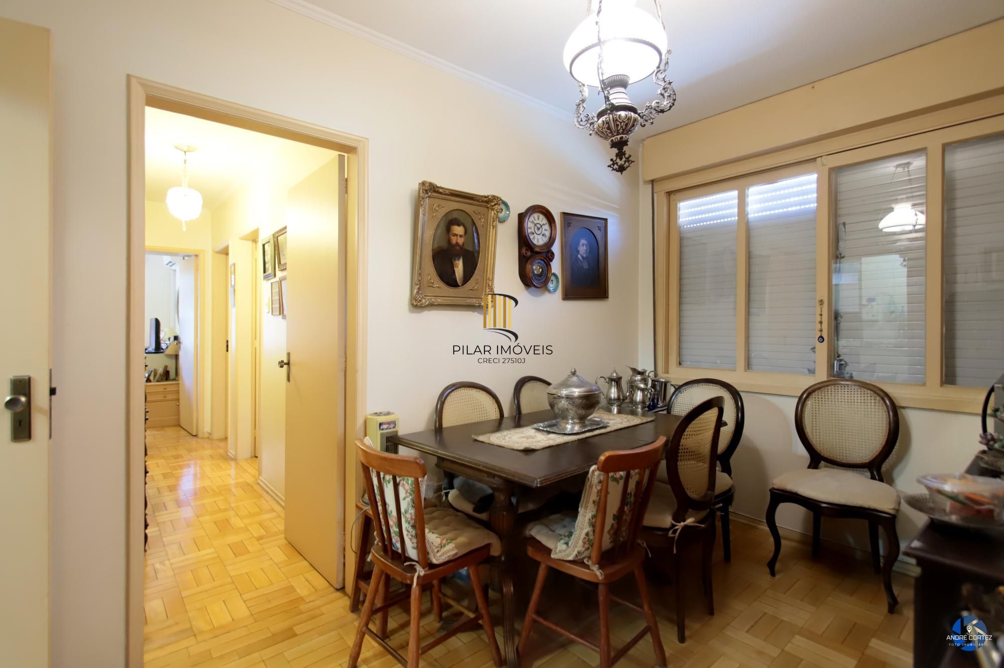 No Moinhos de Vento 03 dormitórios com 01 vaga