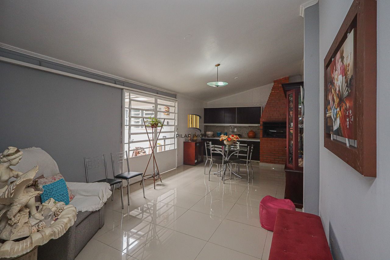 Casa a venda, 3 quartos sendo 1 suíte, 166m² no bairro Passo da areia, Porto Alegre