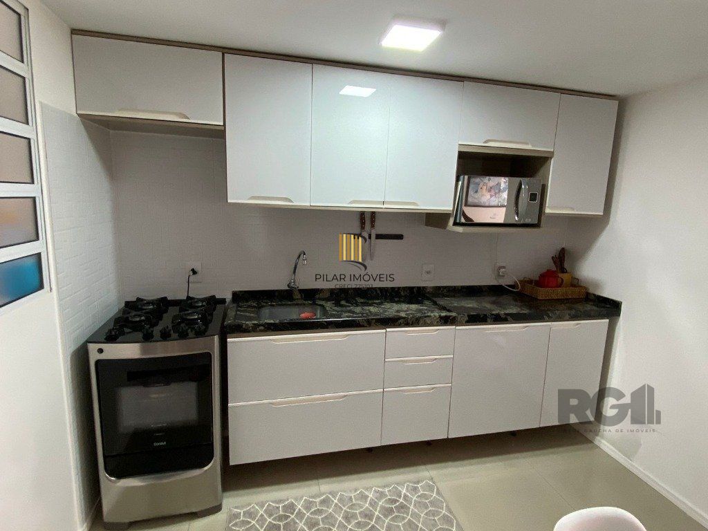 Vendo Casa em Condomínio Com Infra no Bairro Sarandi em Porto Alegre.