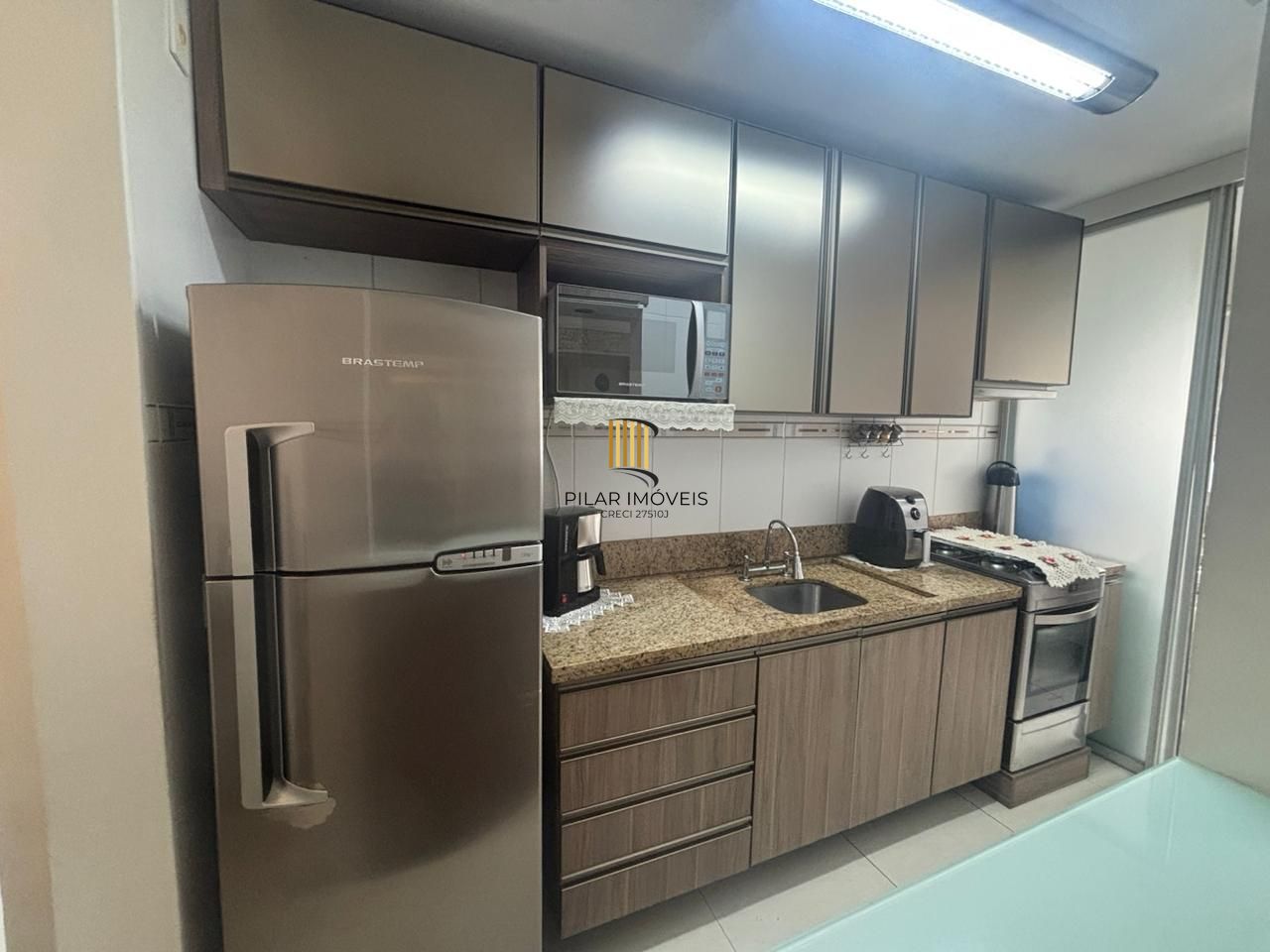 Apartamento Semimobiliado à Venda em Porto Alegre, RS