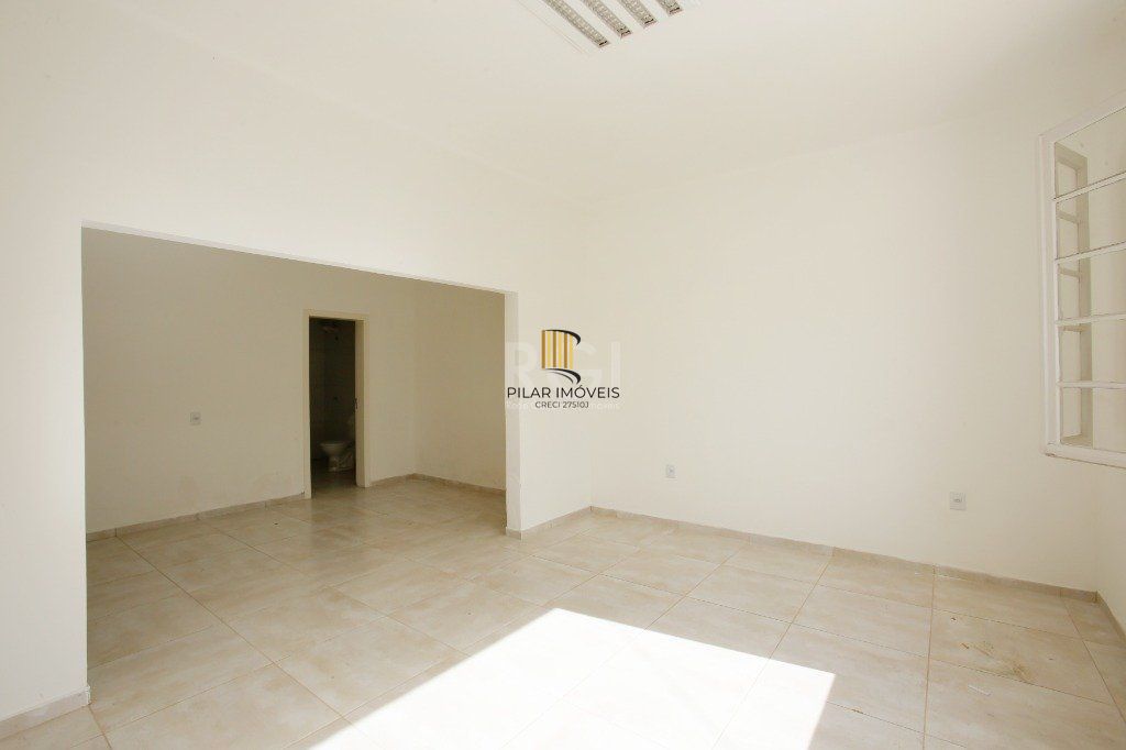 Prédio Comercial 2 dormitórios no bairro Navegantes