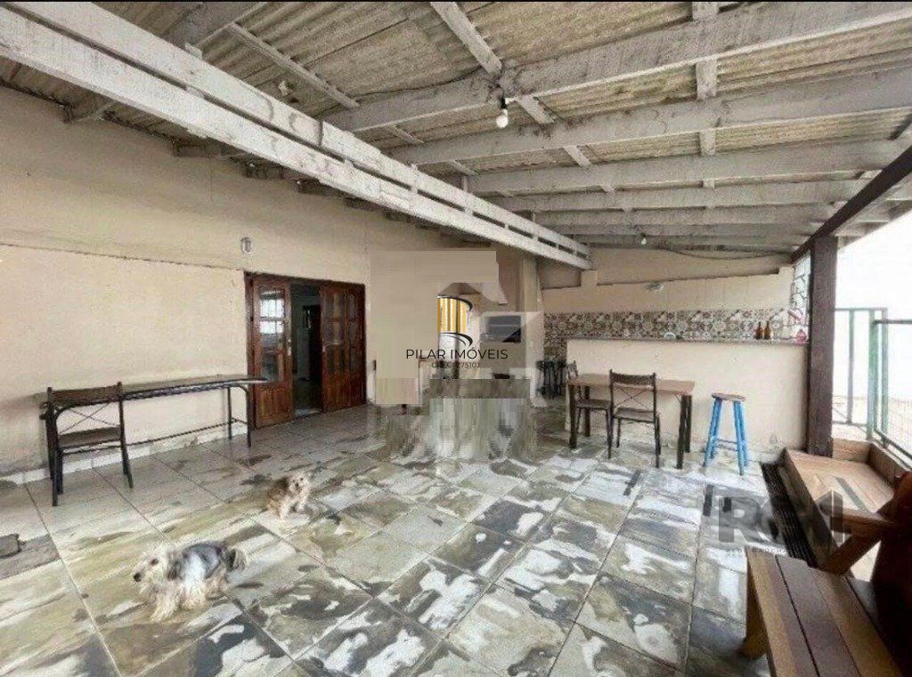 Casa 5 dormitórios no bairro Nossa Senhora das Graças