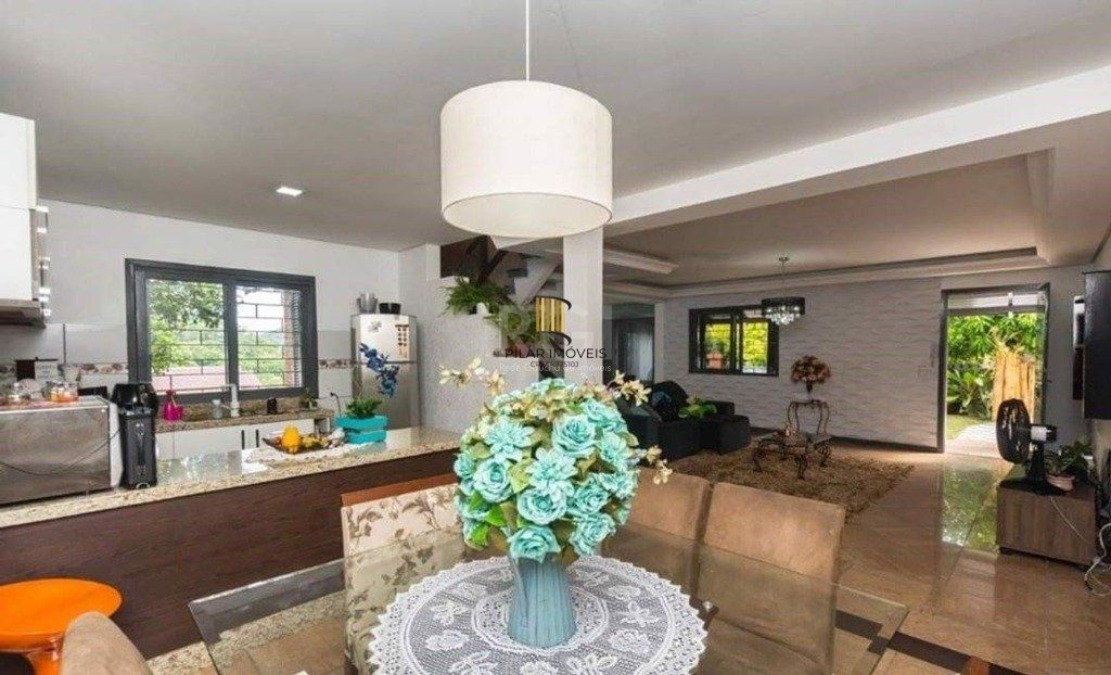 Casa Condominio para Venda - 180m², 3 dormitórios, sendo 2 suites, 3 vagas - Vila Nova