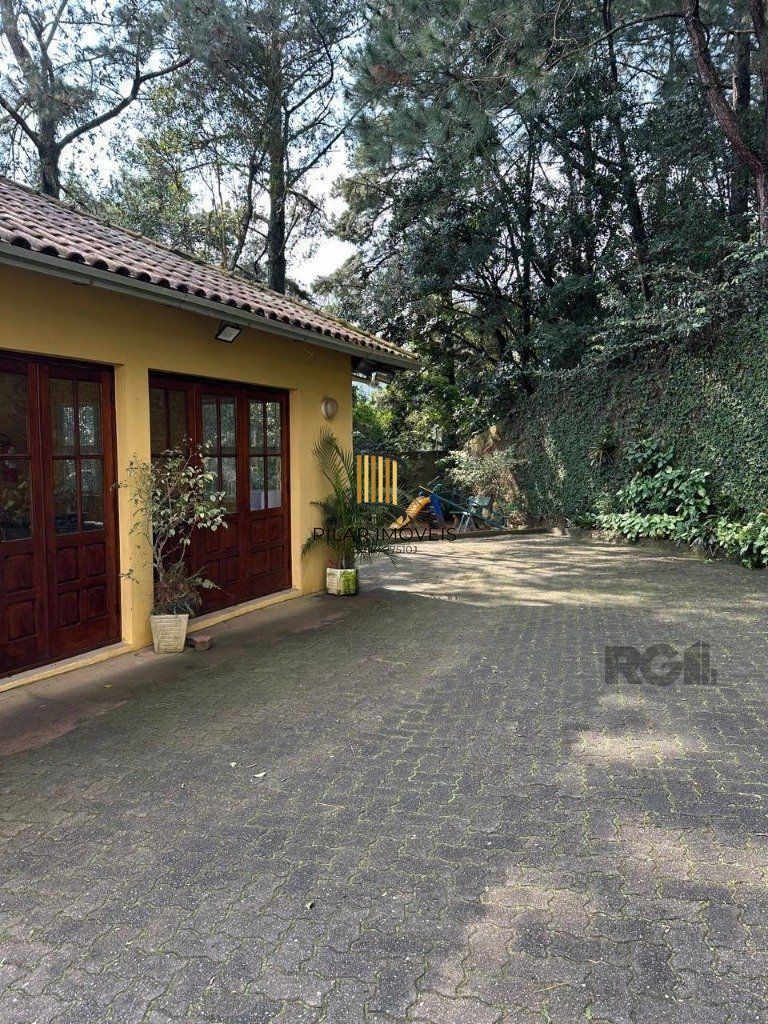 Casa de Condomínio 2 dormitórios no bairro Lomba do Pinheiro