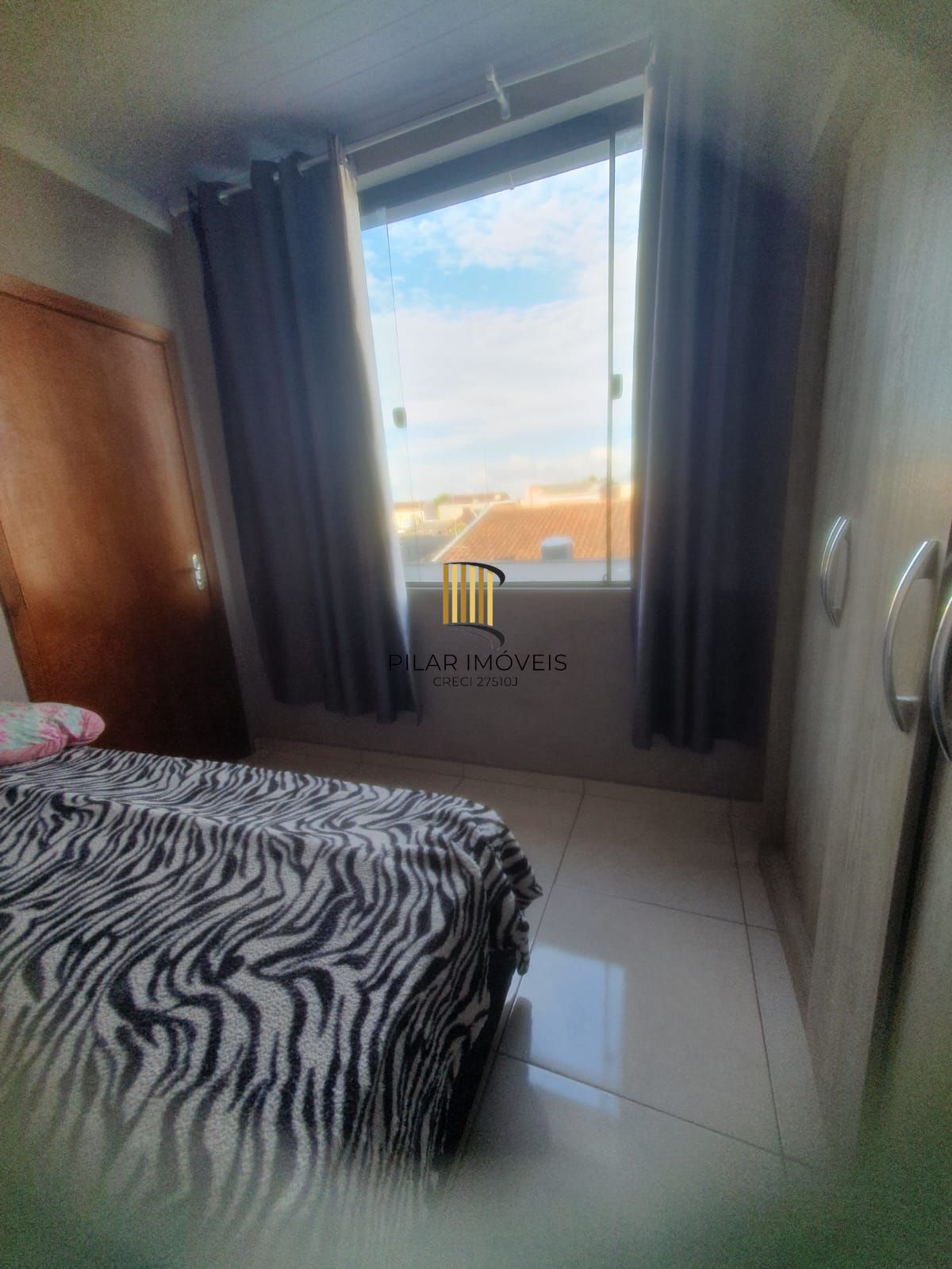 Casa, 3 Dormitórios, 2 Banheiros, 180m², Bairro Estância Velha, Canoas