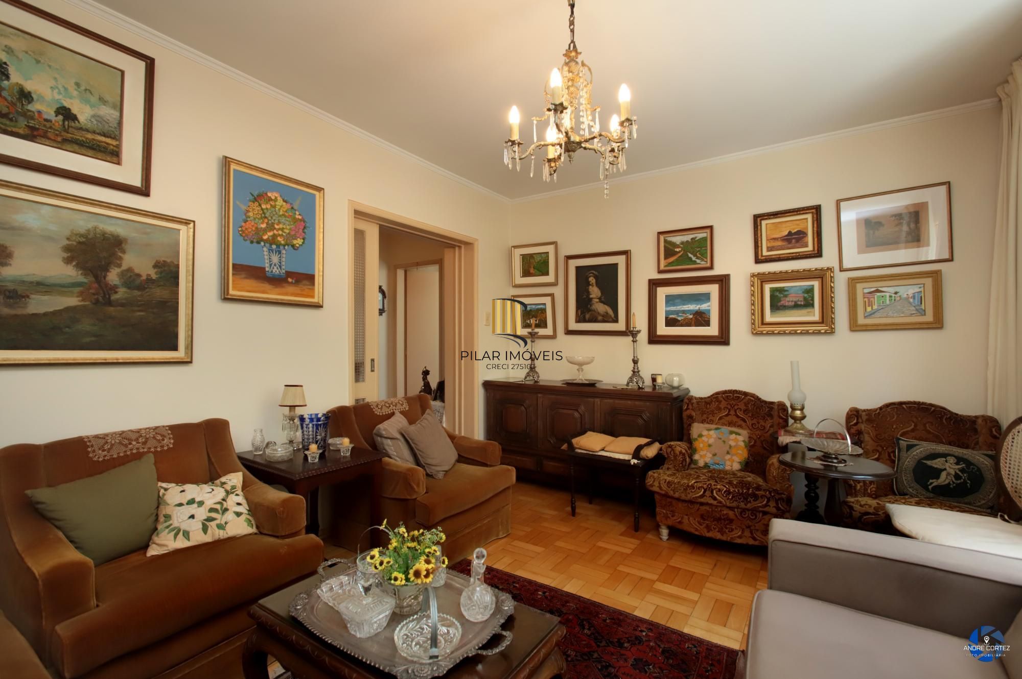 No Moinhos de Vento 03 dormitórios com 01 vaga