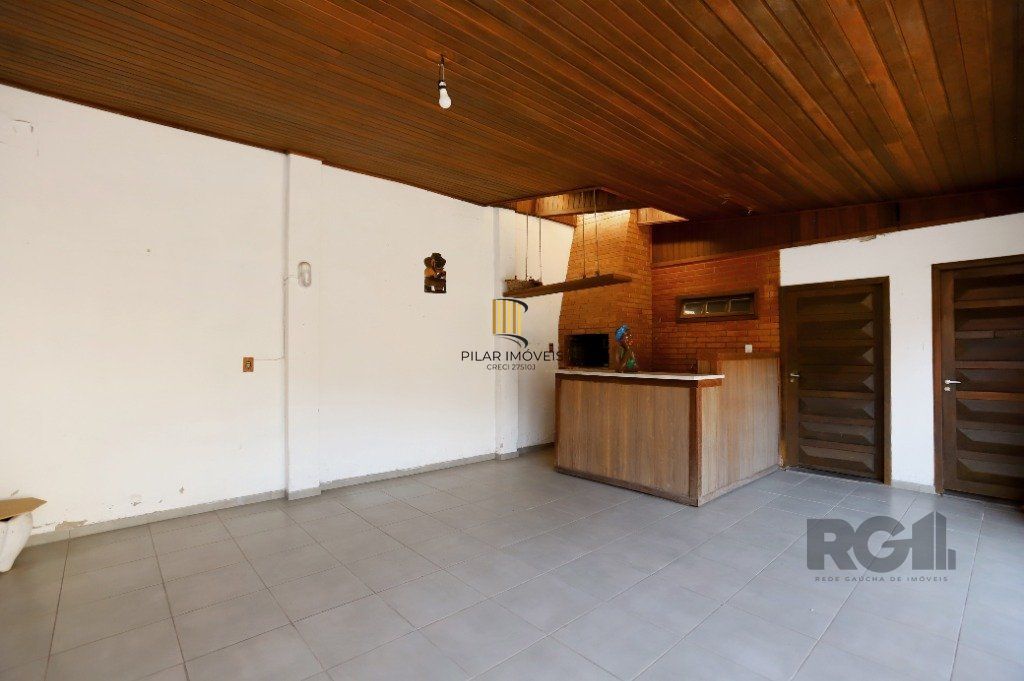 Casa 3 dormitórios no bairro Passo da Areia