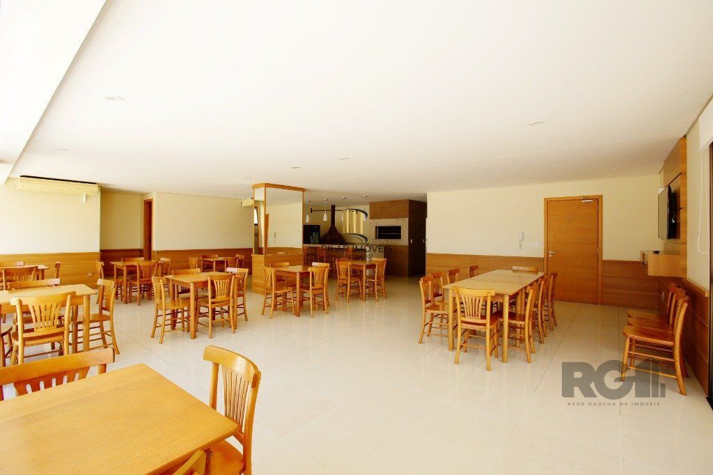 Apartamento 2 dormitórios no bairro Passo da Areia