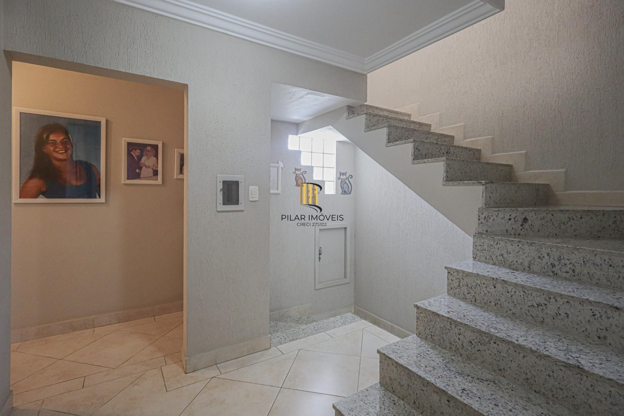 Residência de luxo ! Impecável.. 04 dormitórios , piscina / estuda dação