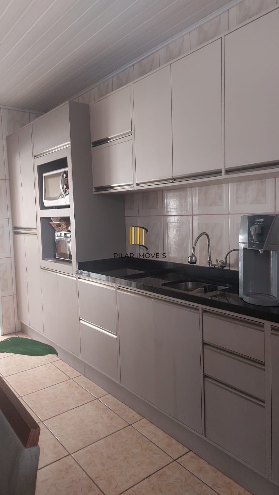 Casa 3 dormitórios no bairro Maria Regina
