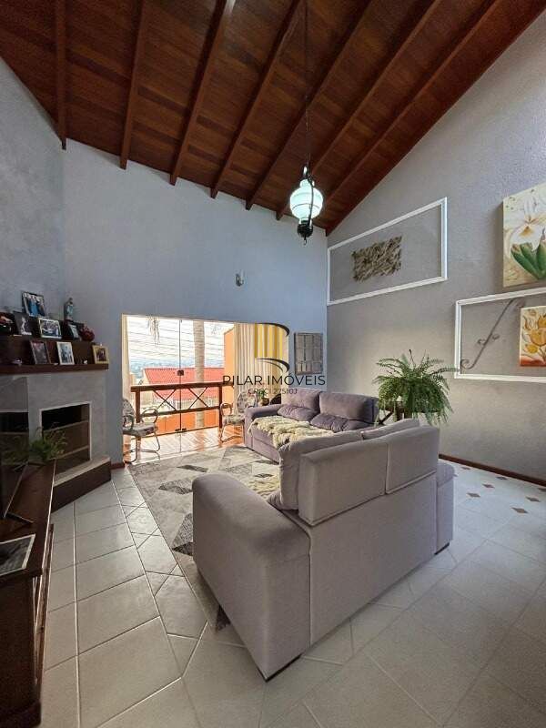 Casa 03 dormitorios Viamão