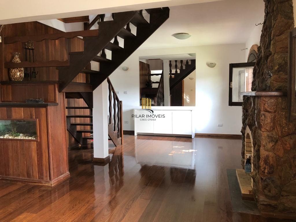 Casa para Venda - 326m², 3 dormitórios, sendo 2 suites, 4 vagas - Parque dos Maias