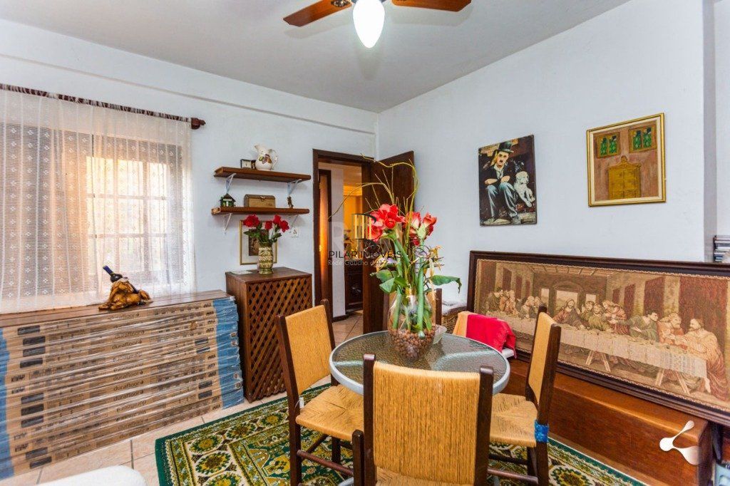 Casa para Venda - 231.27m², 3 dormitórios, sendo 1 suites, 3 vagas - Cristal
