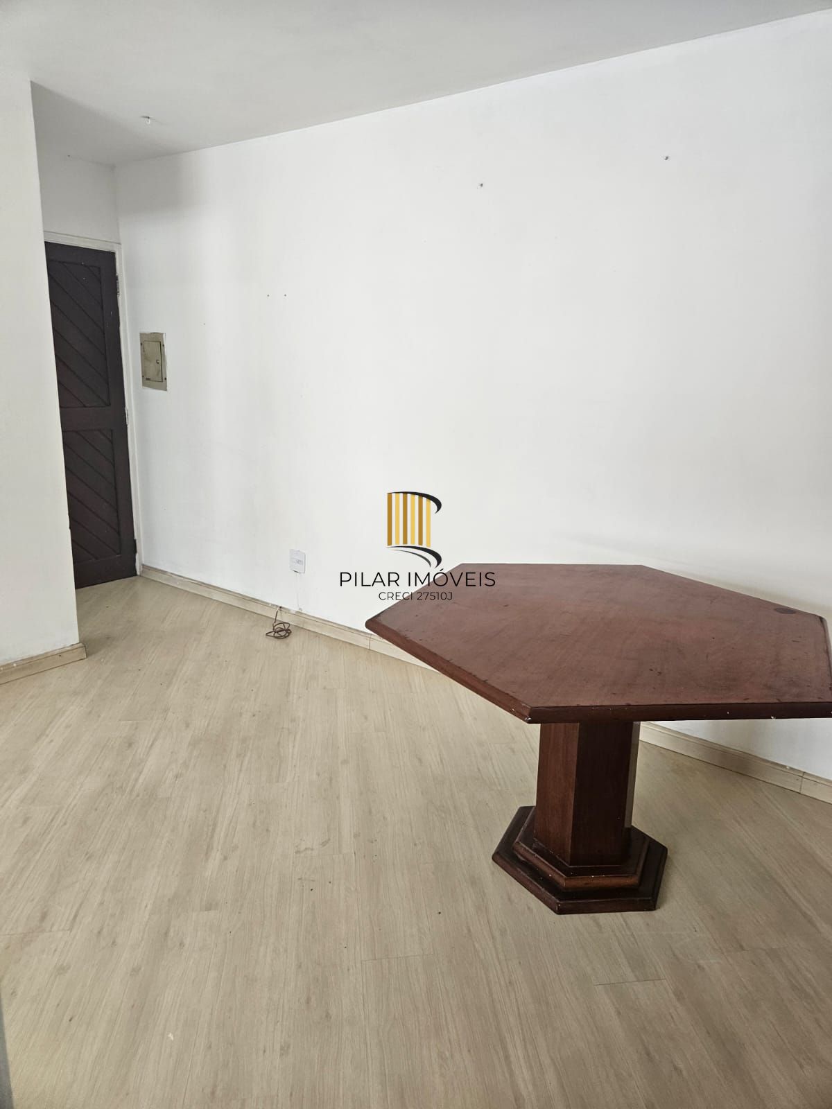 Apartamento 02 dormitorios com vaga