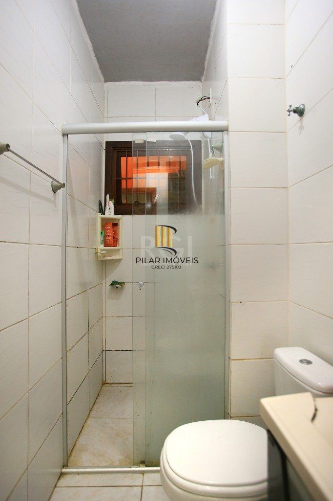 Casa 2 dormitórios no bairro Hípica