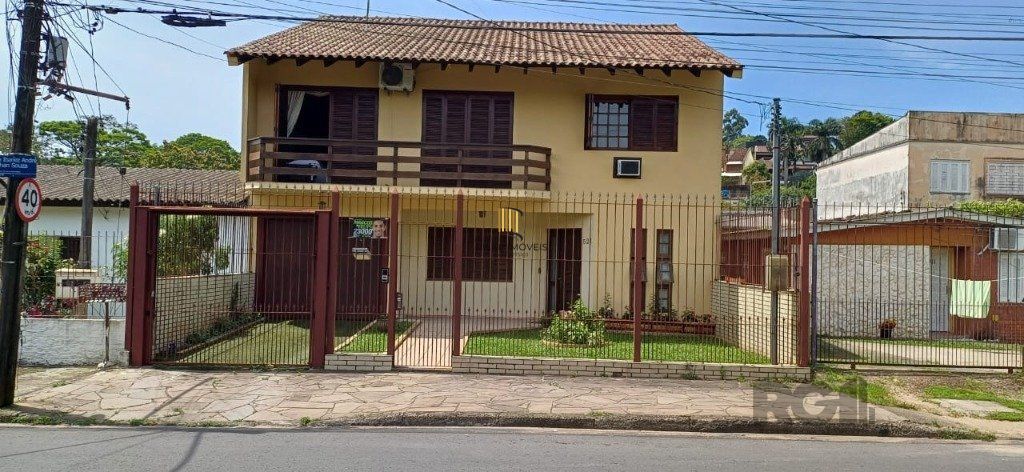 Casa 3 dormitórios no bairro Jardim Sabará