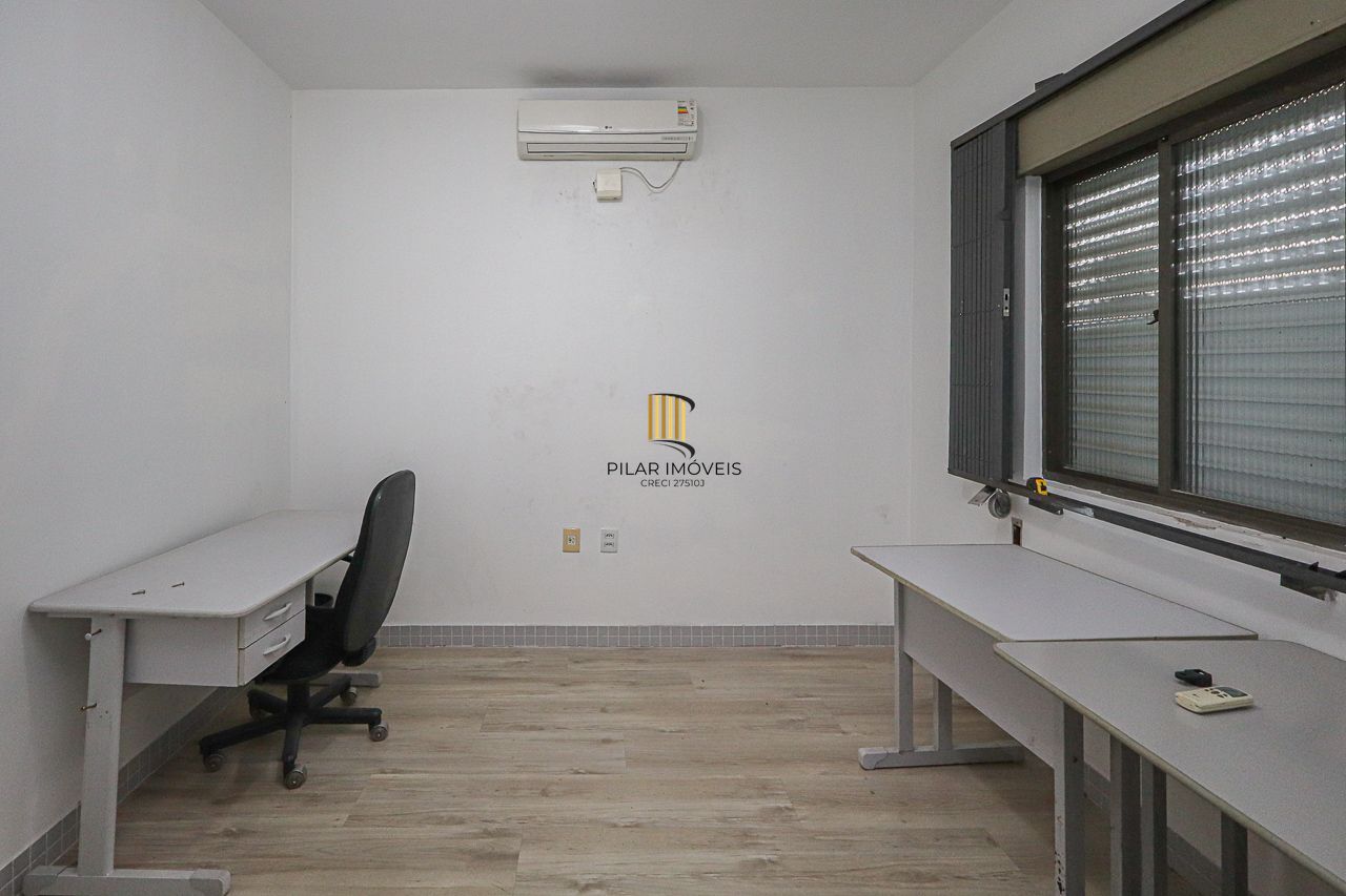 Pavilhao Comercial, Locação / Venda, 596 m², Bairro Partenon, Porto Alegre