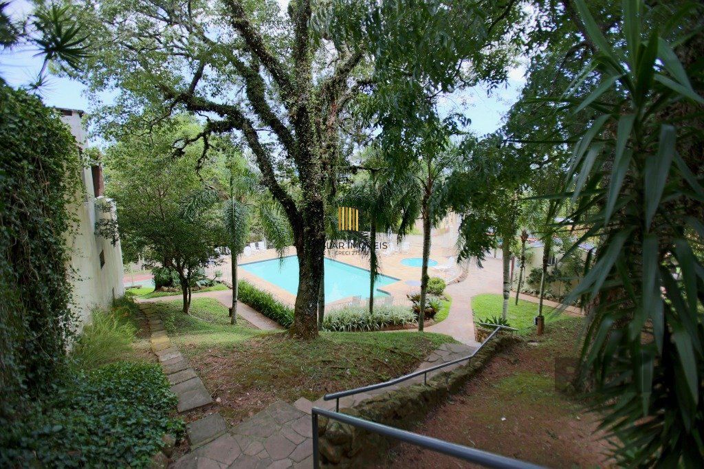 Casa de Condomínio 3 dormitórios no bairro Cristal