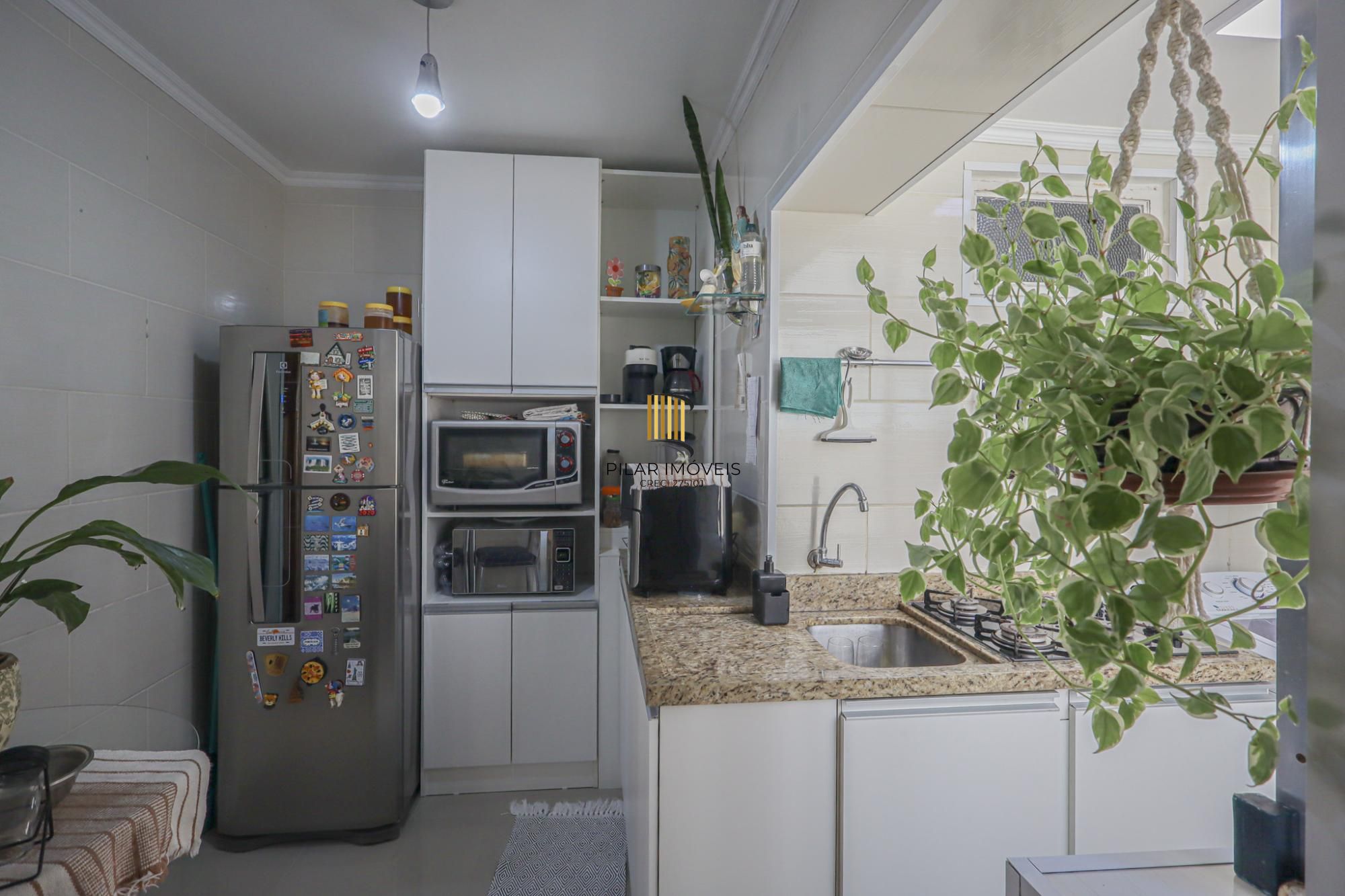 Apto 01 quarto todo reformado no bairro Floresta Porto Alegre/RS