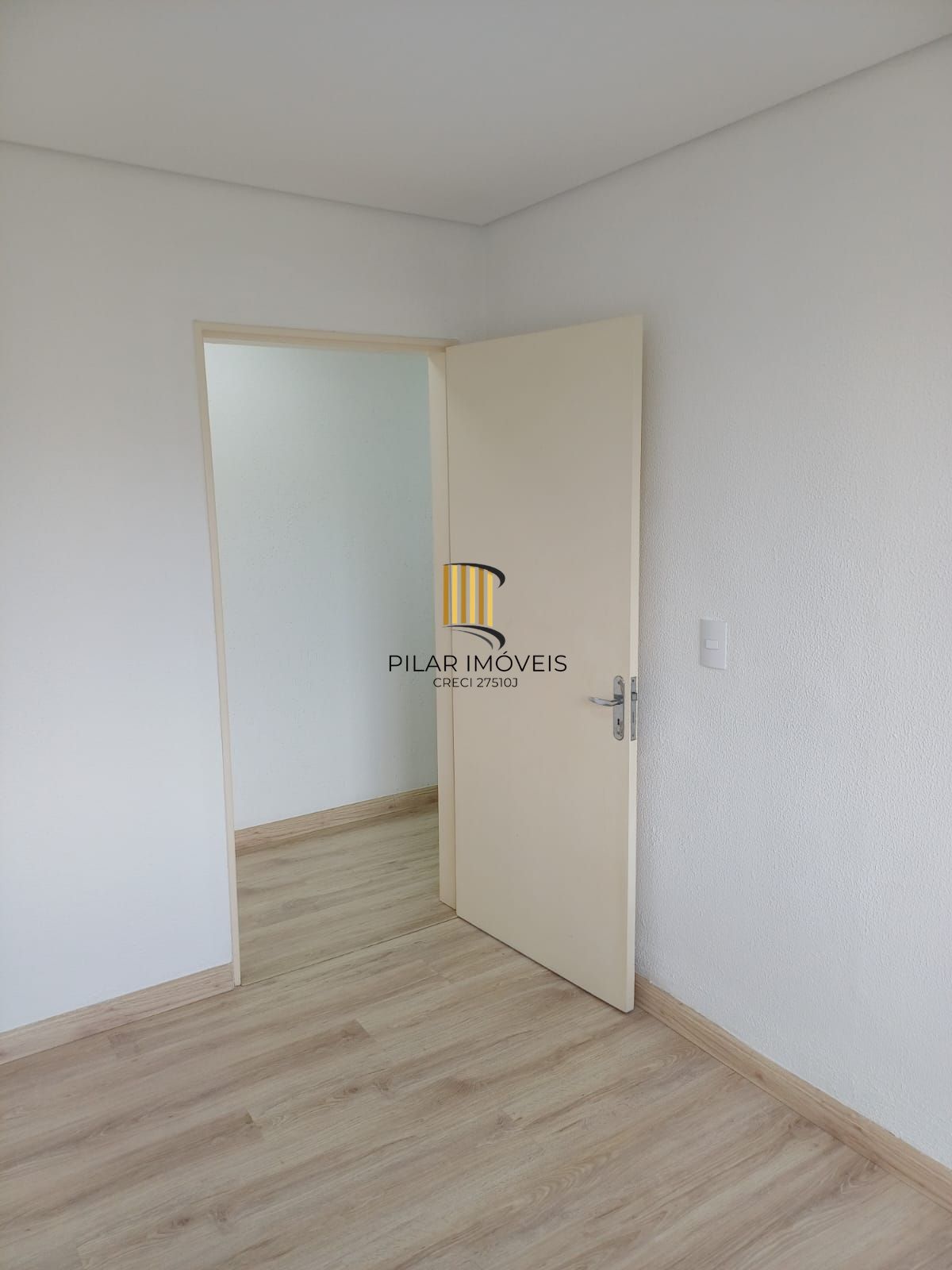 Apartamento 2 dormitórios no bairro Jardim Sabará