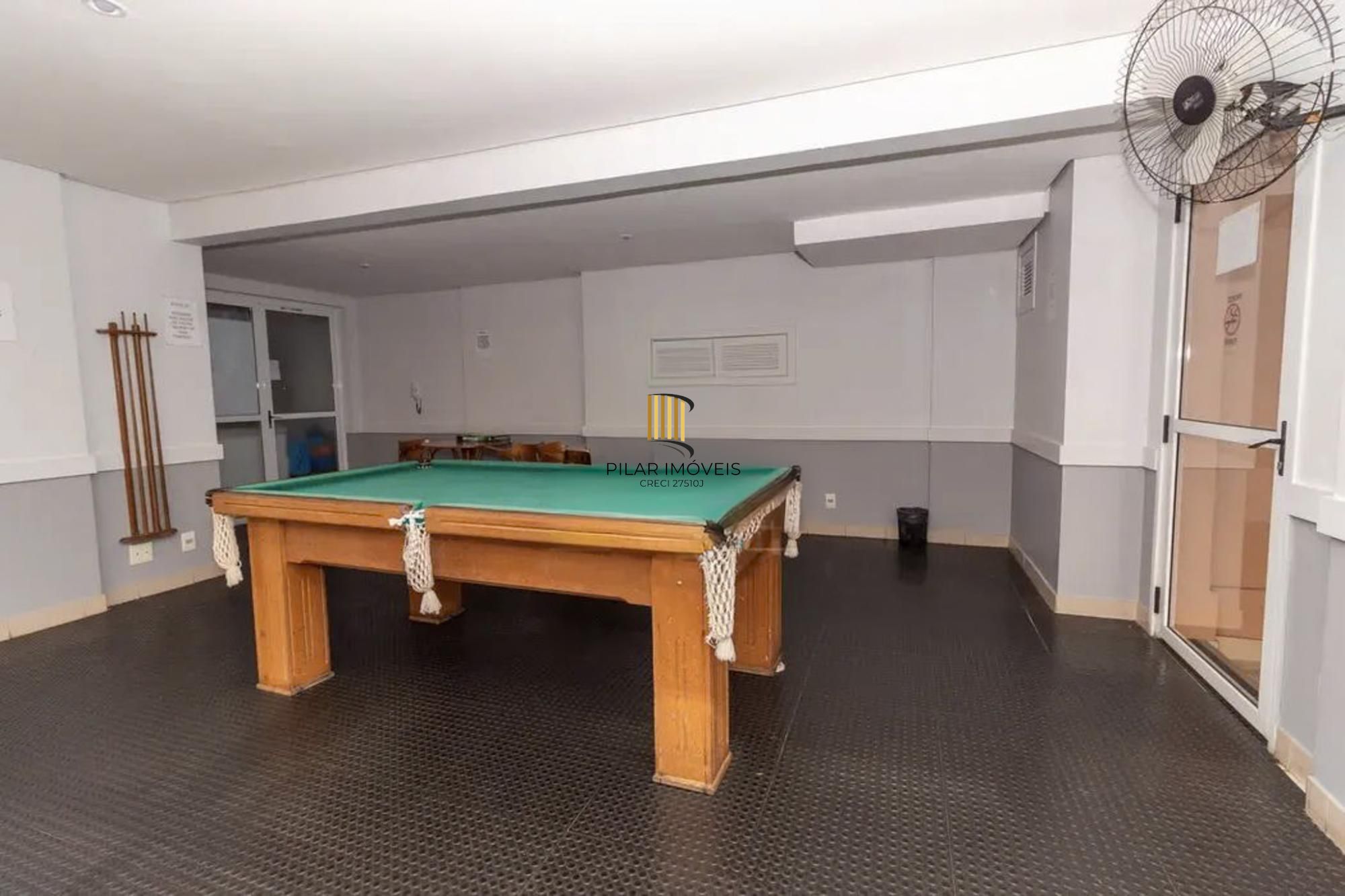 Apartamento 03 quartos com suite e garagem para 02 carros.