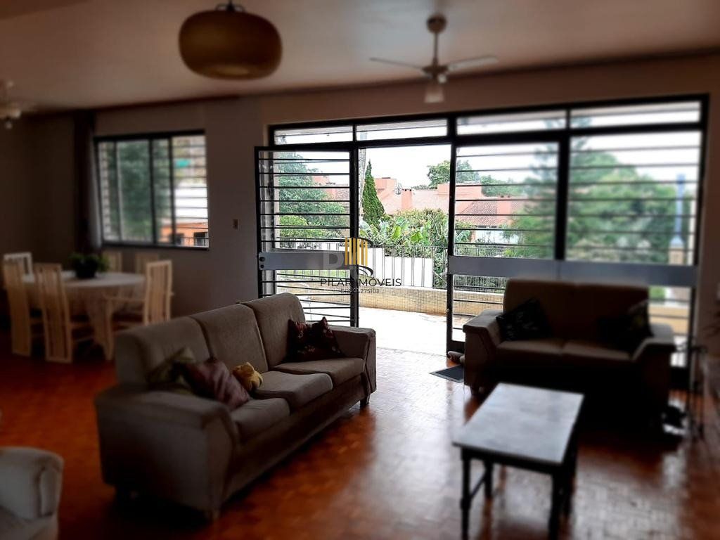 Casa 5 dormitórios no bairro Santa Tereza