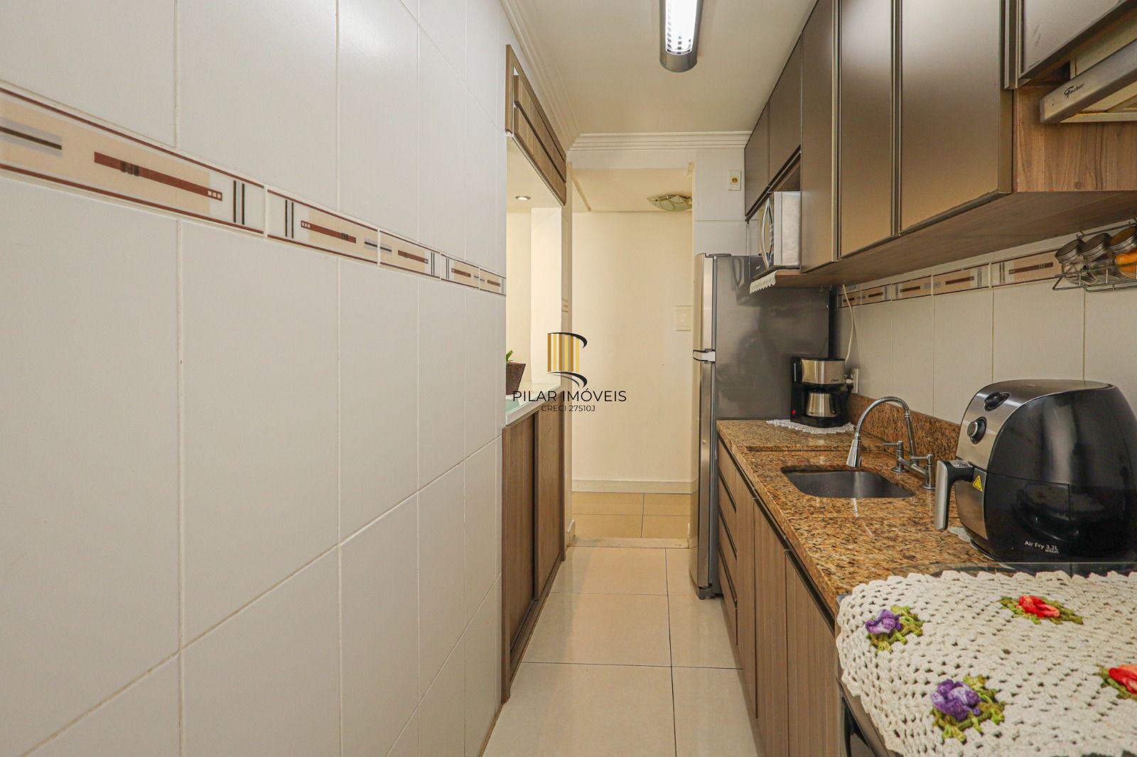 Apartamento Semimobiliado à Venda em Porto Alegre, RS