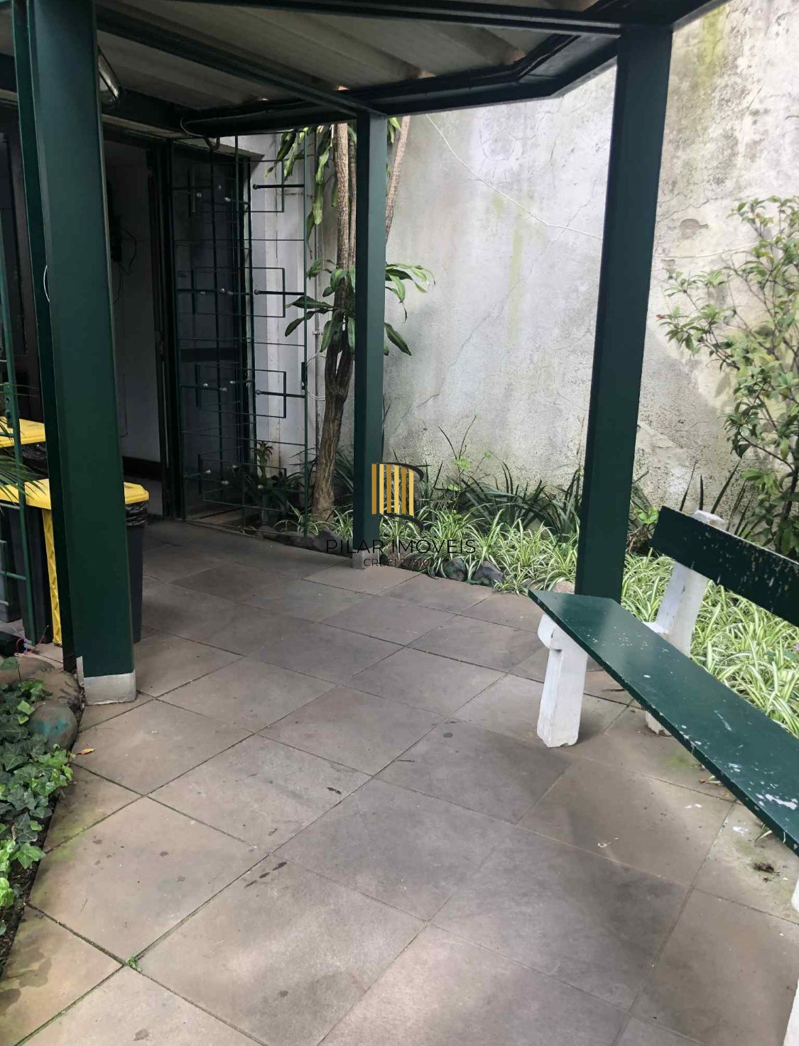 VENDE SALA COMERCIAL NO BAIRRO FLORESTA PORTO ALEGRE RS