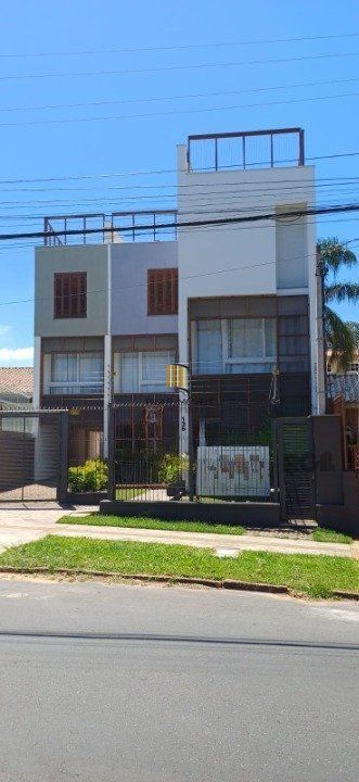 Sobrado 2 dormitórios no bairro Jardim Sabará