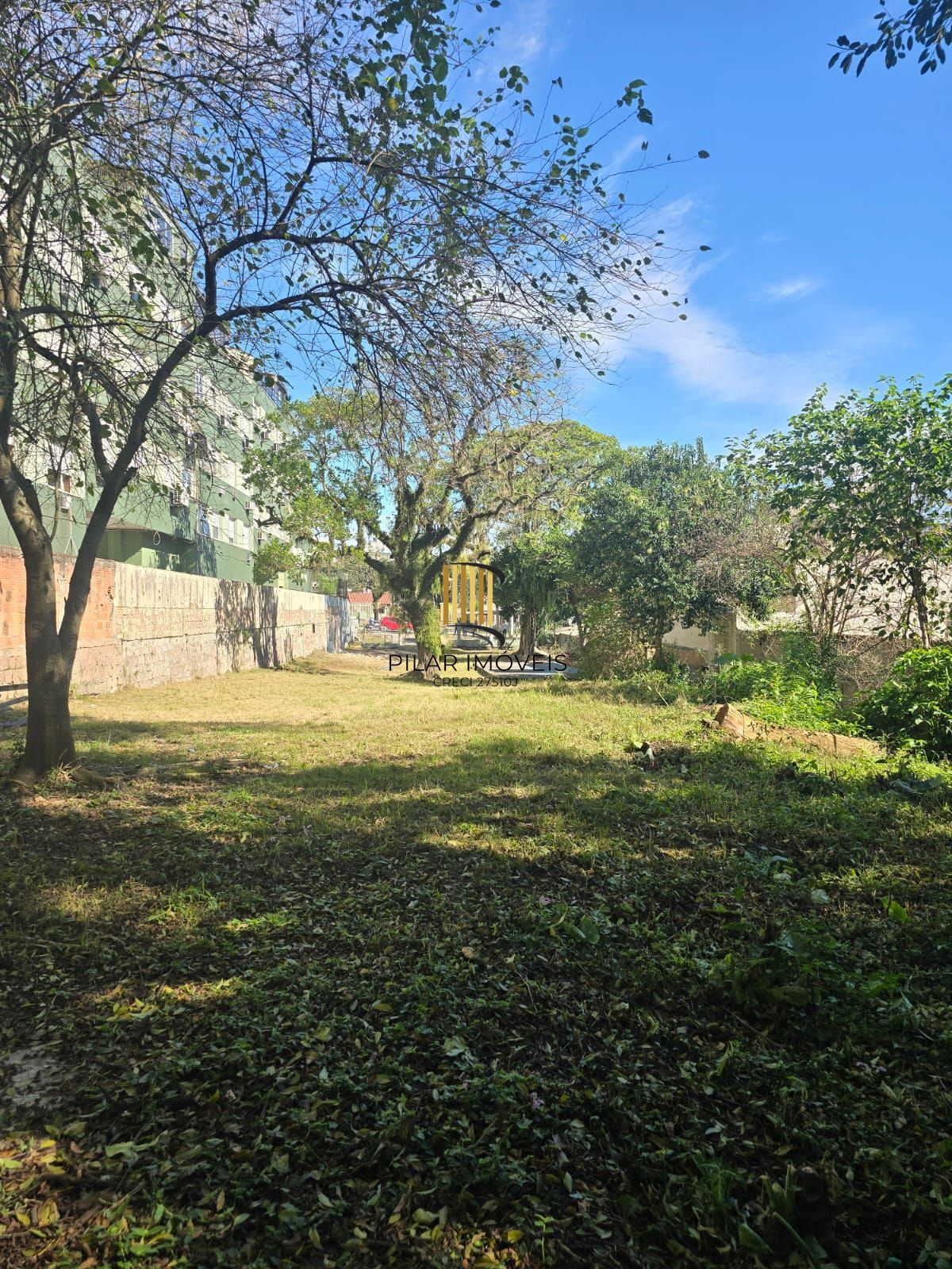 Terreno  desocupado, localizado na Rua Doutor Campos Velho