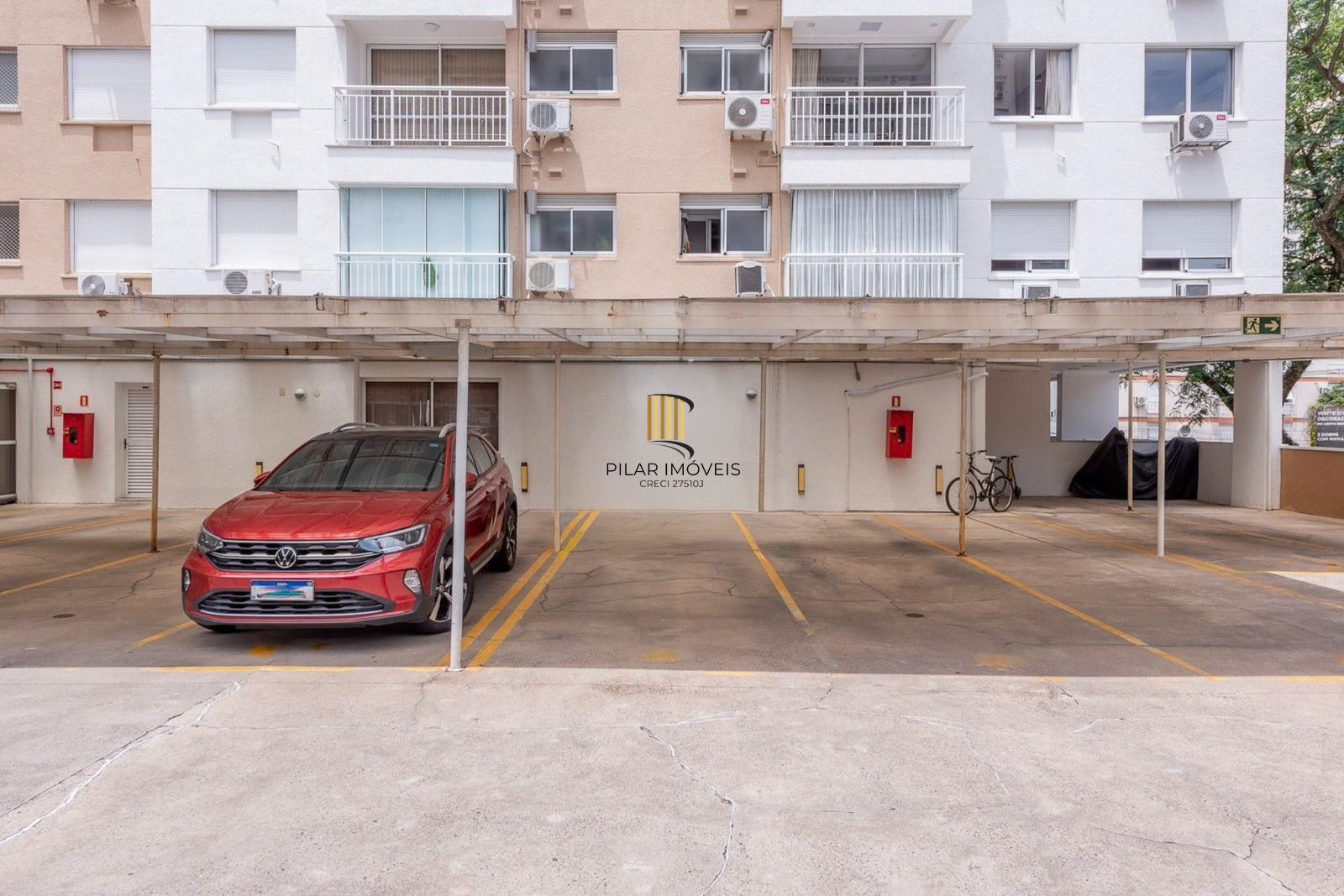 02 dormitórios com 02 vagas e infra de lazer.