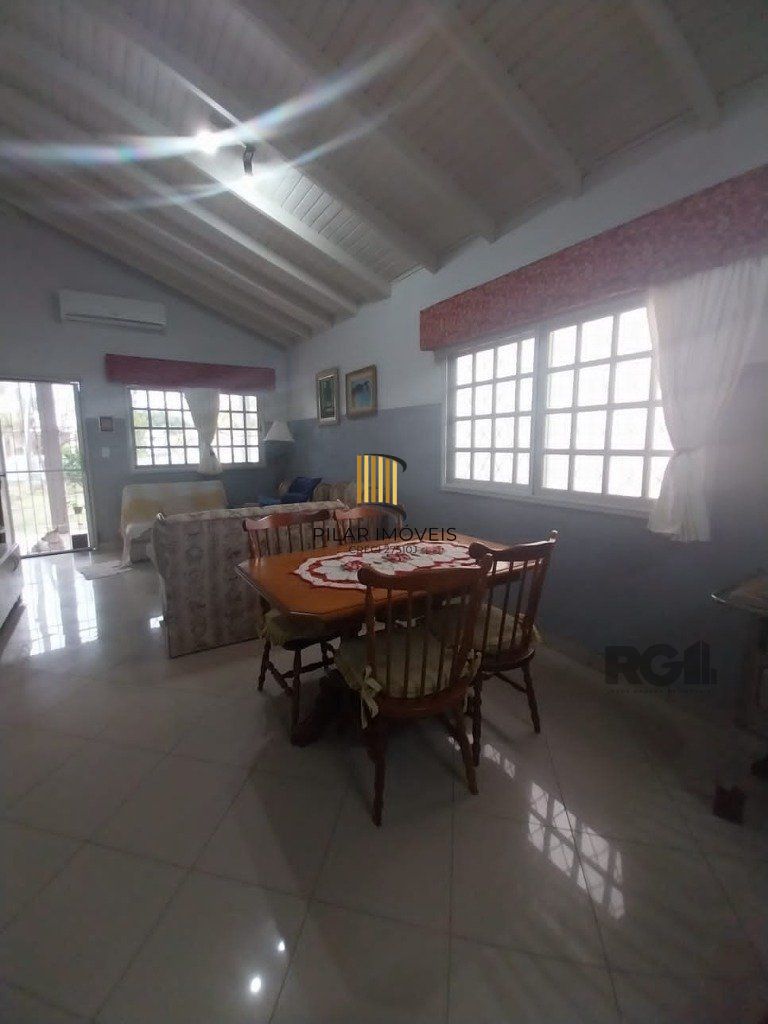 Casa 2 dormitórios no bairro Florida