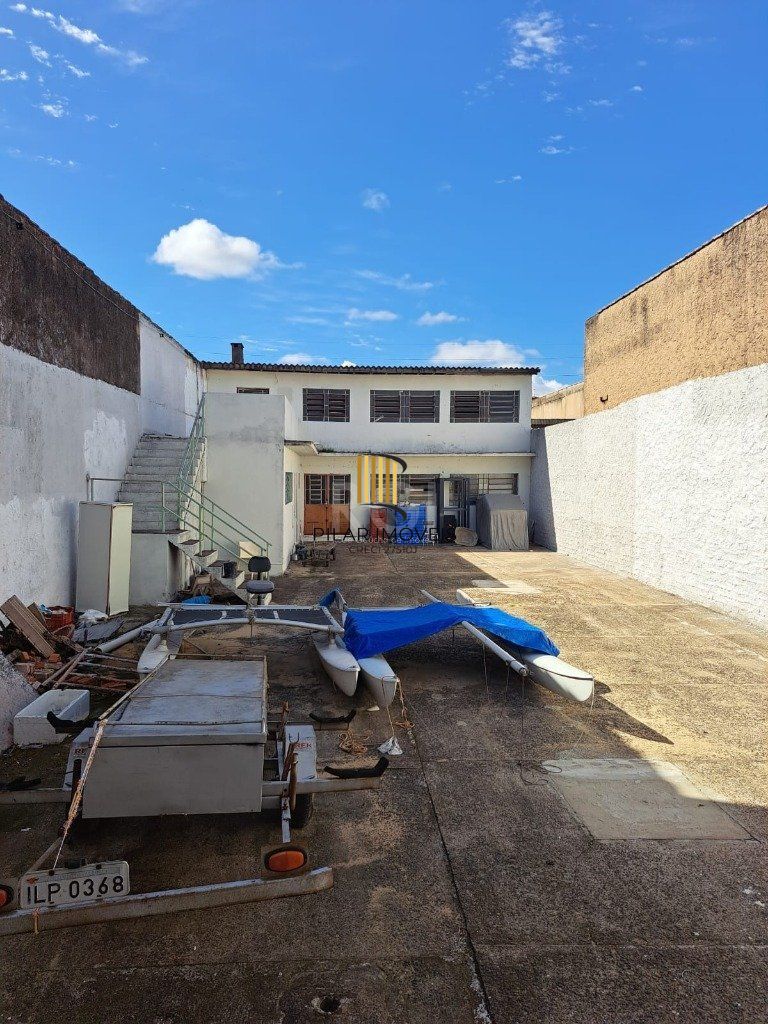 Casa comercial no 4 distrito