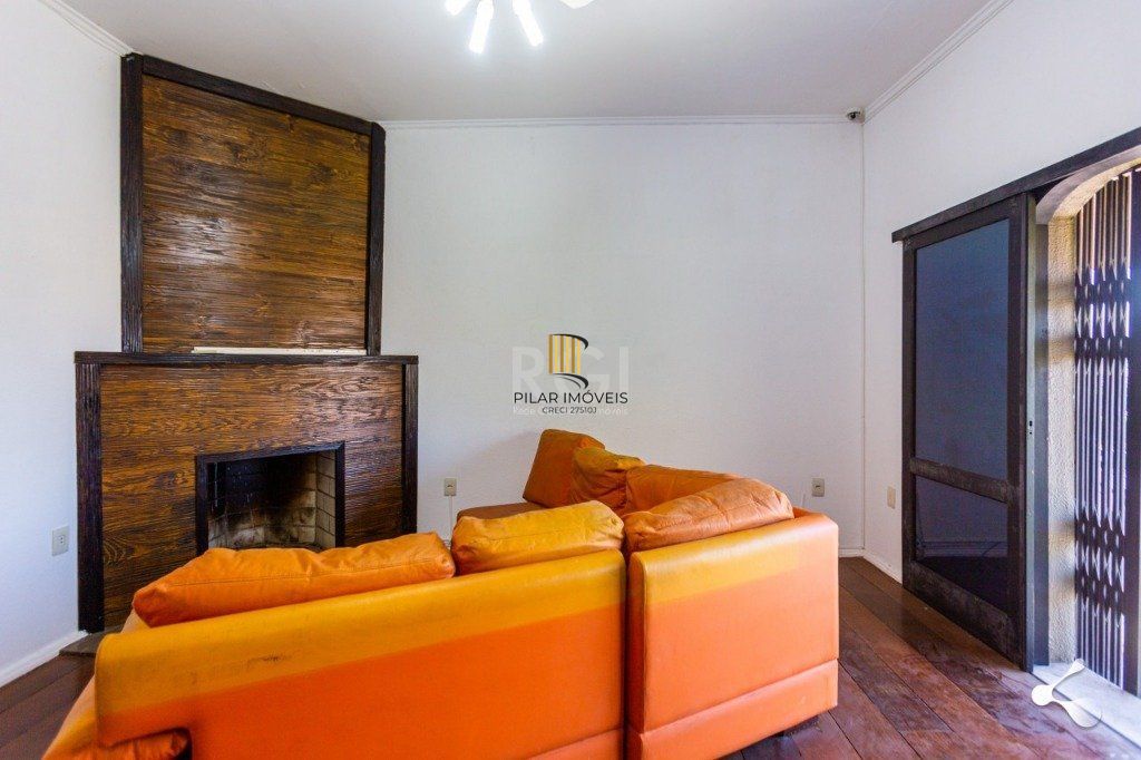 Casa para Venda - 500m², 3 dormitórios, sendo 3 suites, 4 vagas - Vila Ipiranga
