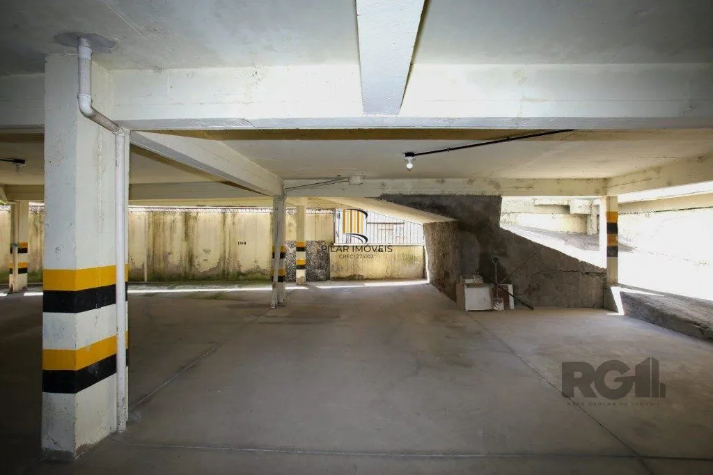 Apartamento, 2 Quartos, 2 Vagas, Bairro Petrópolis