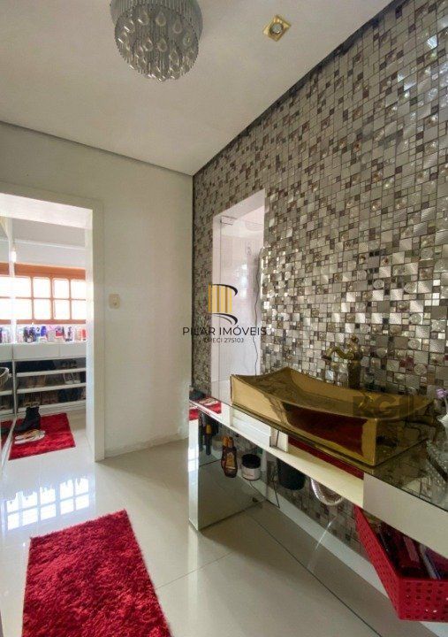 Casa de 4 dormitórios com piscina em Eldorado do Sul