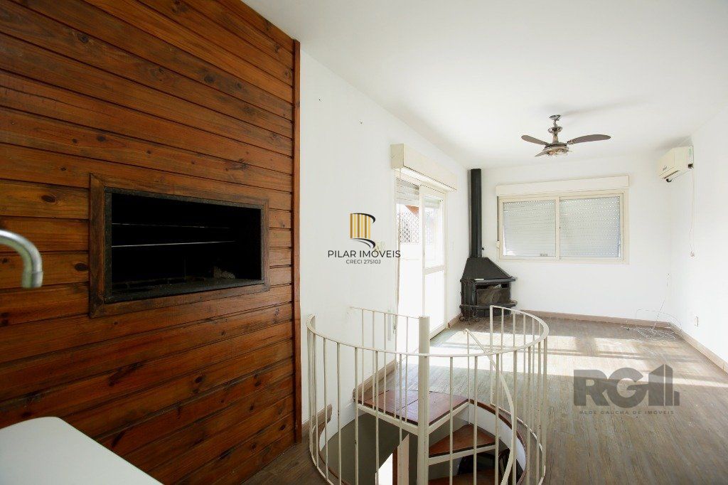Cobertura para Venda - 115m², 2 dormitórios, 2 vagas - Nonoai