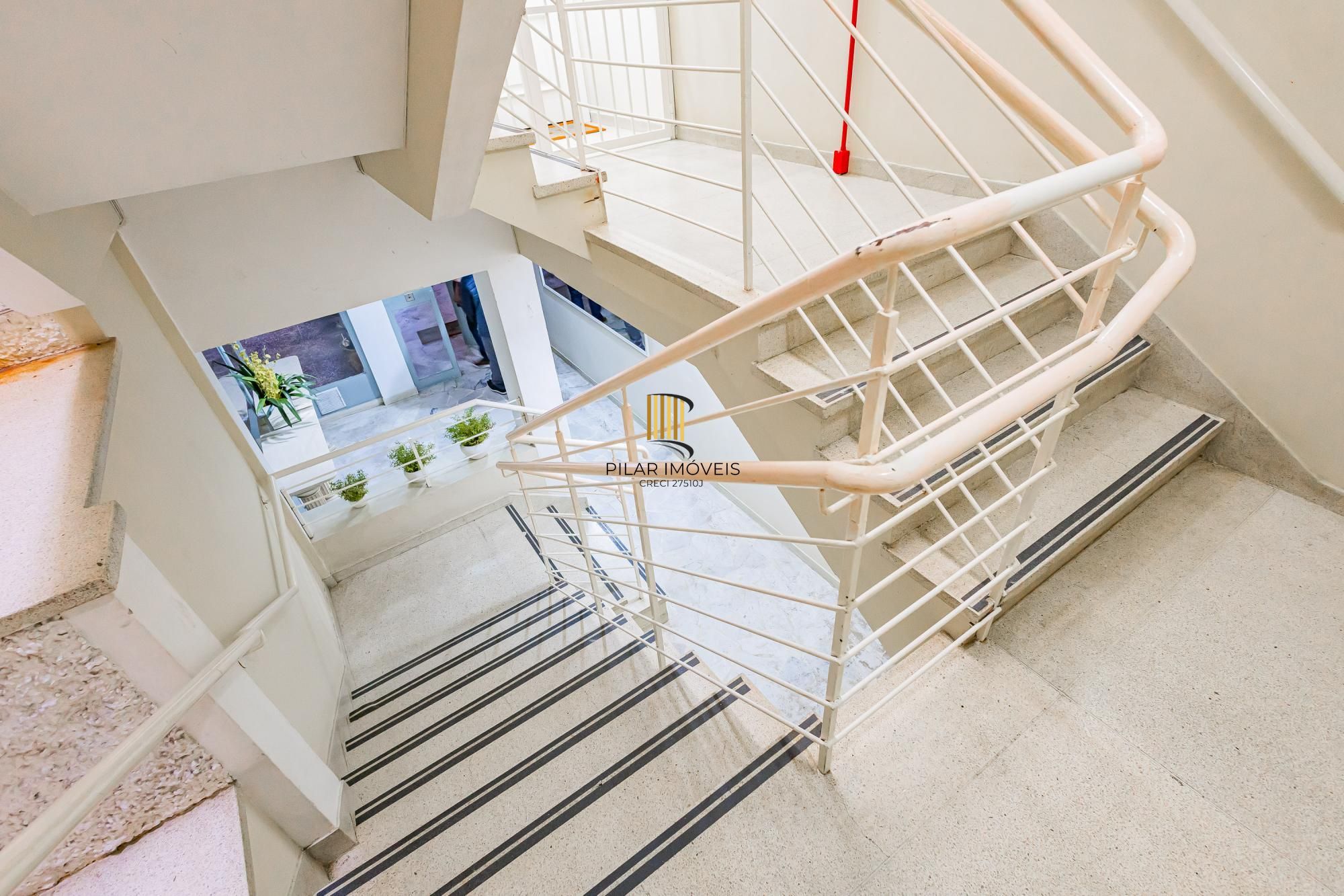 Apartamento Amplo e Pronto para Morar no Bairro Floresta – Porto Alegre
