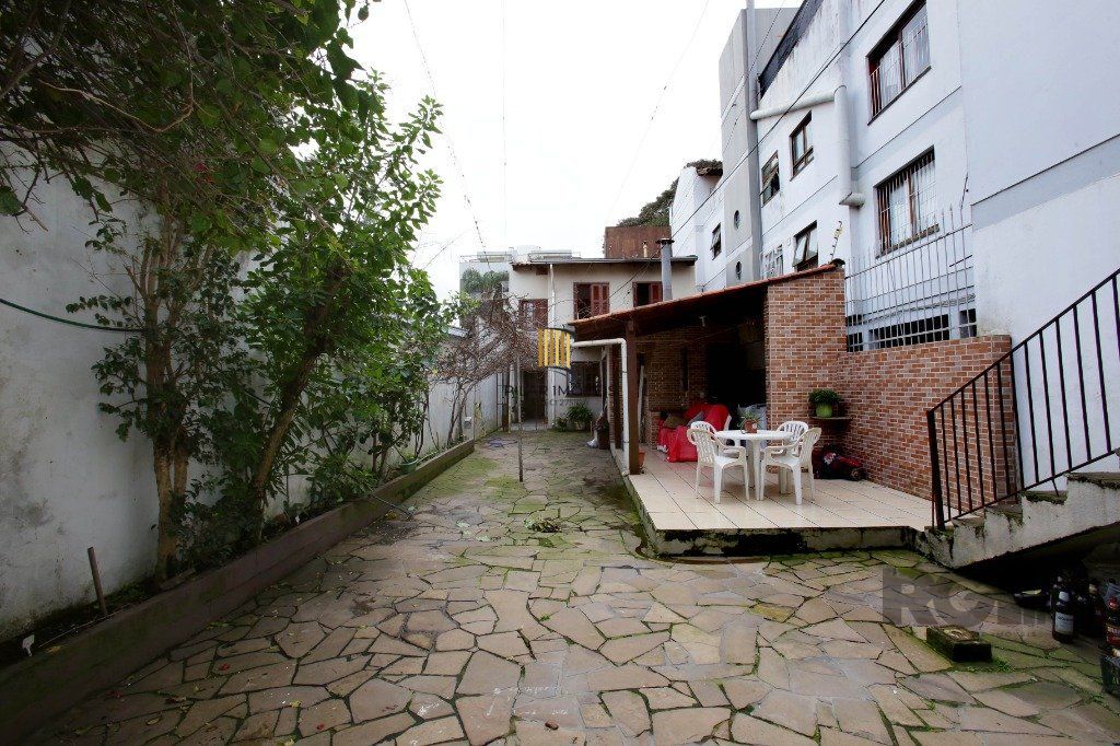 Casa 3 Dormitório(s) Bairro Petrópolis