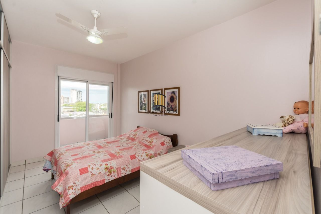 Apartamento semimobiliado com 2 quartos e 2 banheiros no Bairro Floresta