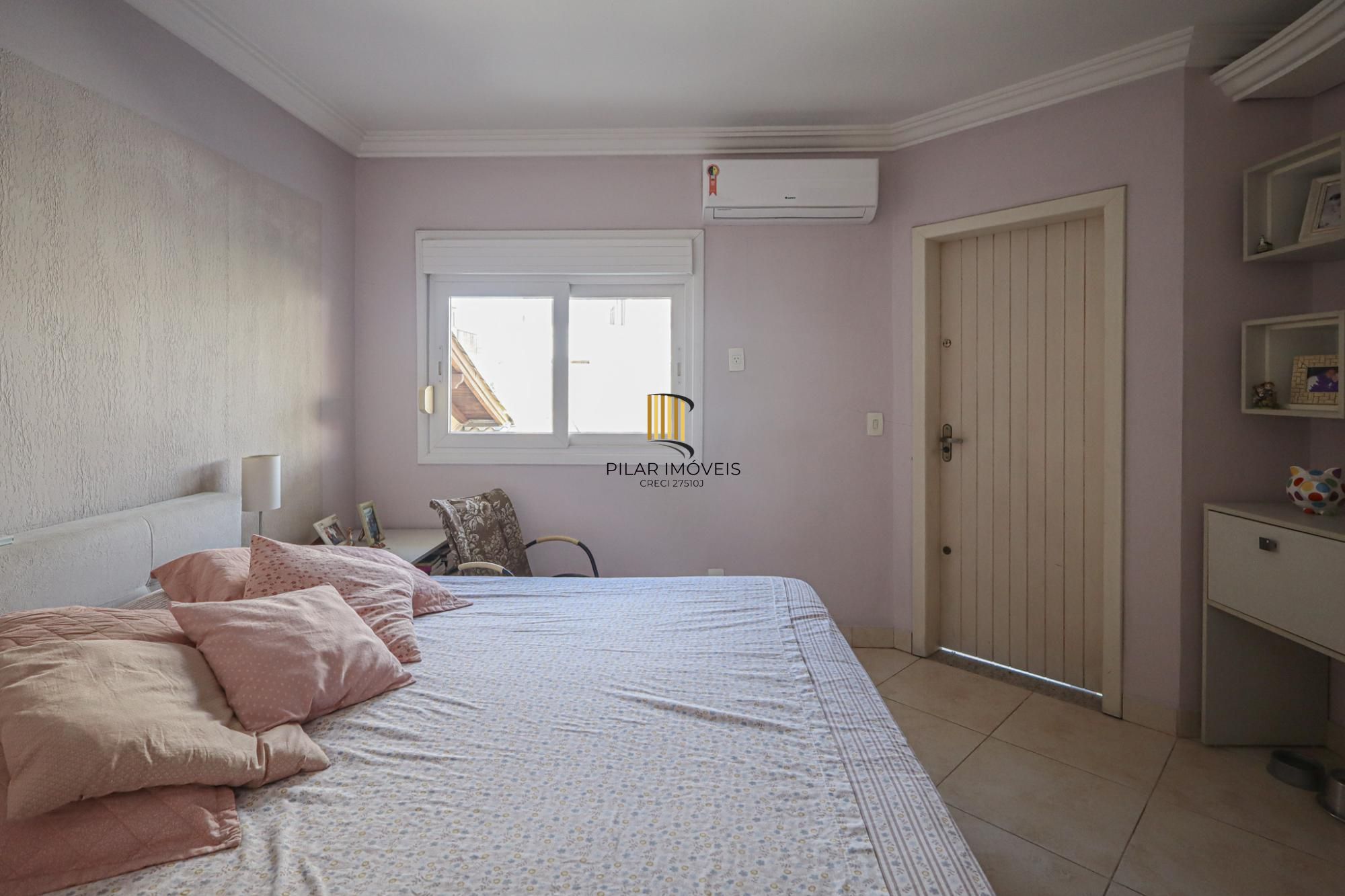 Residência de luxo ! Impecável.. 04 dormitórios , piscina / estuda dação