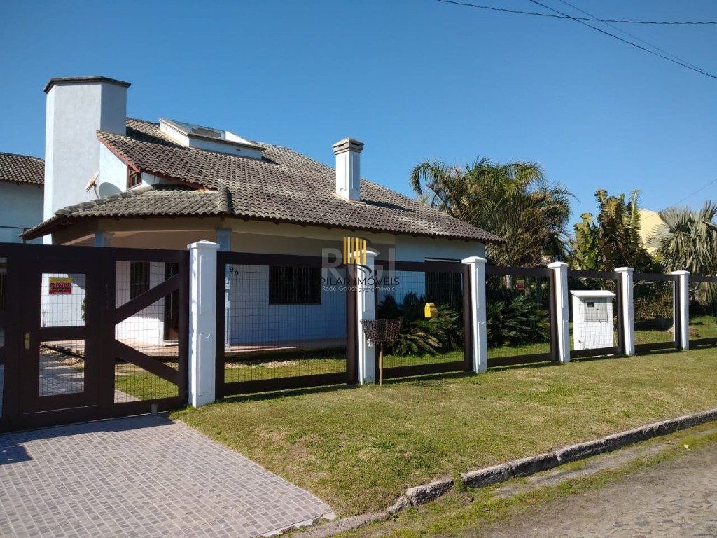 Casa para Venda - 410m², 5 dormitórios, sendo 5 suites, 5 vagas - Centro