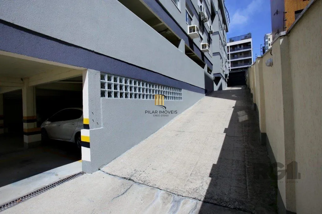 Apartamento, 2 Quartos, 2 Vagas, Bairro Petrópolis