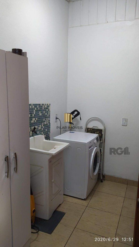 Casa 3 dormitórios no bairro Parque Florido
